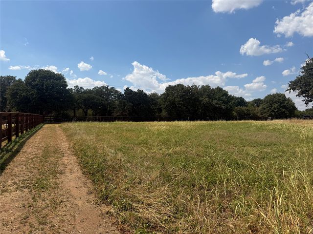 831 Porter Road, Bartonville, TX 76226