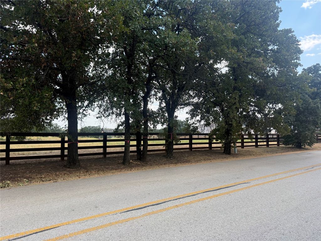 831 Porter Road, Bartonville, TX 76226 — photo 2
