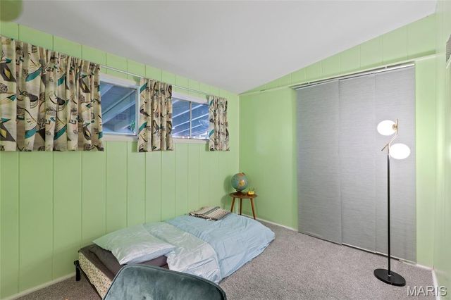 1432 Woodhue Drive, St Louis, MO 63126