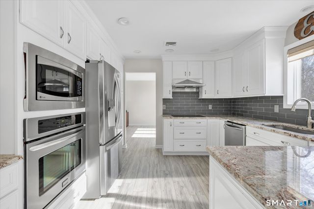 40 Vista Drive, Shelton, CT 06484