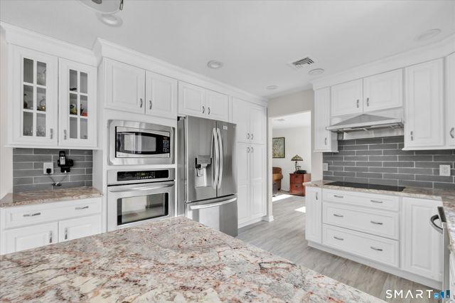 40 Vista Drive, Shelton, CT 06484