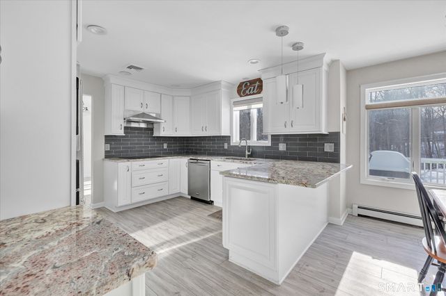 40 Vista Drive, Shelton, CT 06484