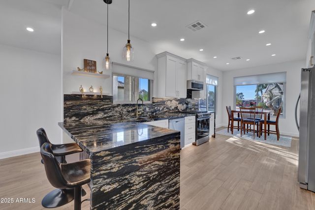 16825 N 18TH Place, Phoenix, AZ 85022