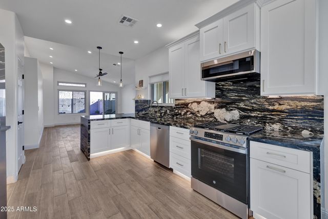 16825 N 18TH Place, Phoenix, AZ 85022