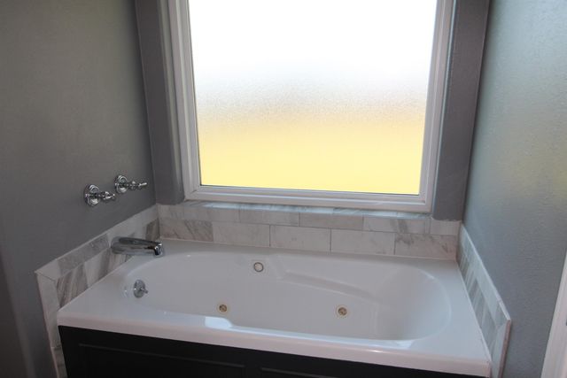 406 Windward Dr, Houma, LA 70360