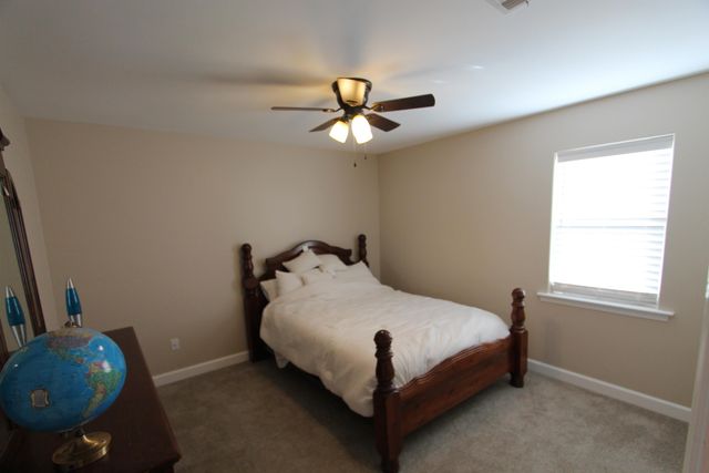 406 Windward Dr, Houma, LA 70360