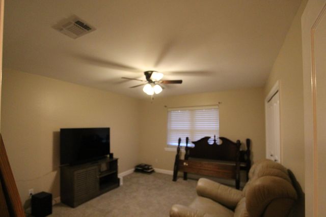 406 Windward Dr, Houma, LA 70360