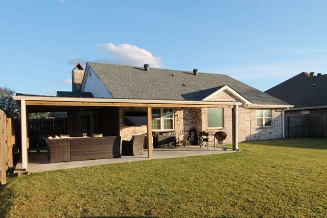 406 Windward Dr, Houma, LA 70360