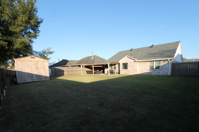 406 Windward Dr, Houma, LA 70360