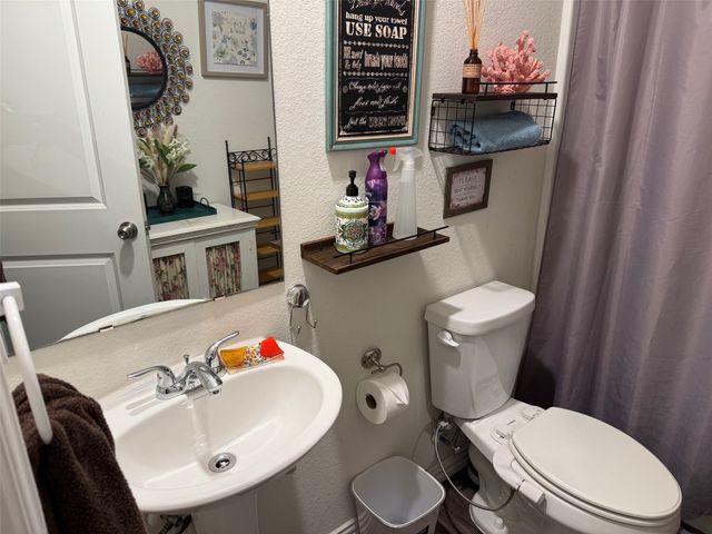 100 W North Creek Drive, Sherman, TX 75092