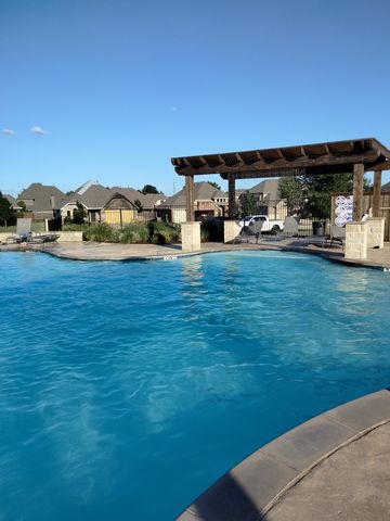 100 W North Creek Drive, Sherman, TX 75092
