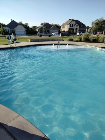 100 W North Creek Drive, Sherman, TX 75092