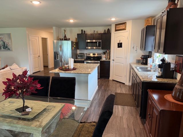 100 W North Creek Drive, Sherman, TX 75092