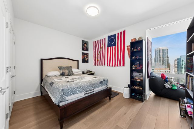 363 E Wacker Drive 2802, Chicago, IL 60601