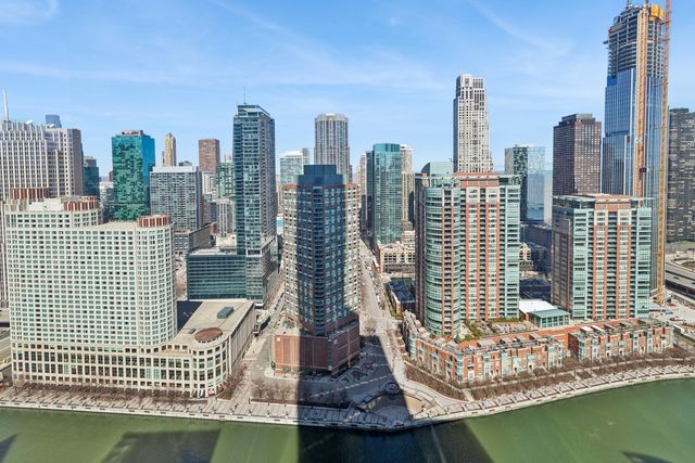 363 E Wacker Drive 2802, Chicago, IL 60601