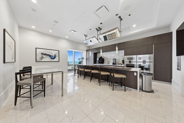 363 E Wacker Drive 2802, Chicago, IL 60601