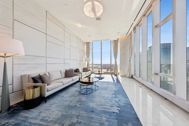 363 E Wacker Drive 2802, Chicago, IL 60601