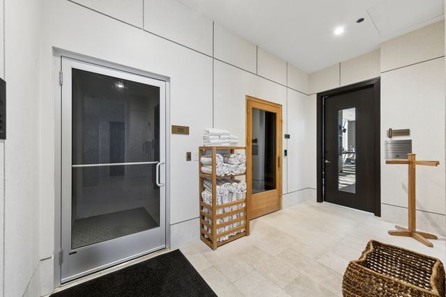 363 E Wacker Drive 2802, Chicago, IL 60601