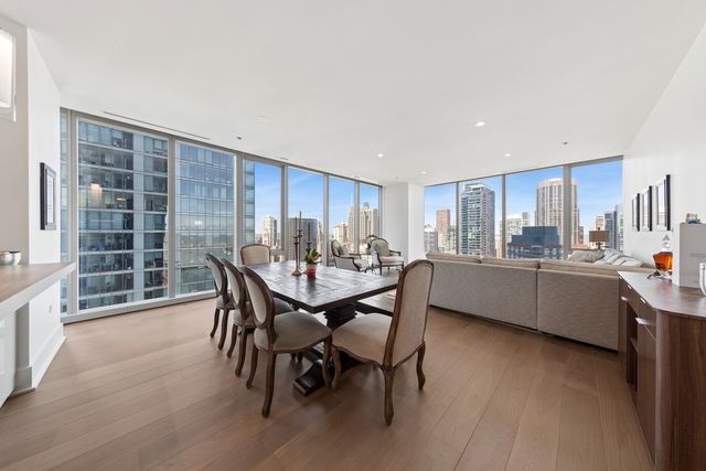 363 E Wacker Drive 2802, Chicago, IL 60601