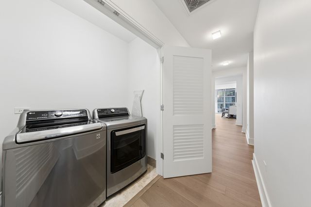 363 E Wacker Drive 2802, Chicago, IL 60601