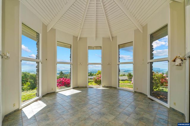 3794 East Nanitch Cir S, Salem, OR 97306