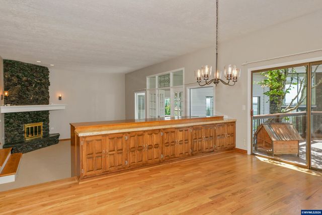 3794 East Nanitch Cir S, Salem, OR 97306