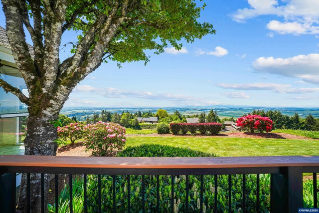 3794 East Nanitch Cir S, Salem, OR 97306