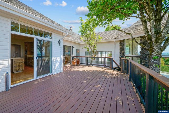 3794 East Nanitch Cir S, Salem, OR 97306