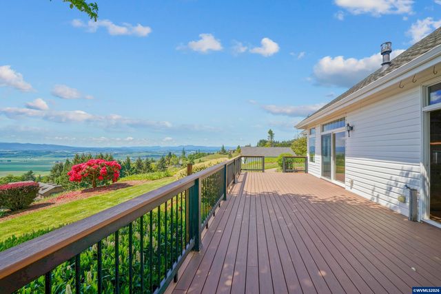 3794 East Nanitch Cir S, Salem, OR 97306