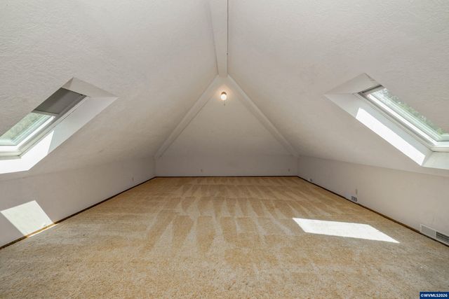 3794 East Nanitch Cir S, Salem, OR 97306