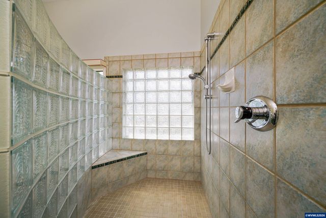 3794 East Nanitch Cir S, Salem, OR 97306