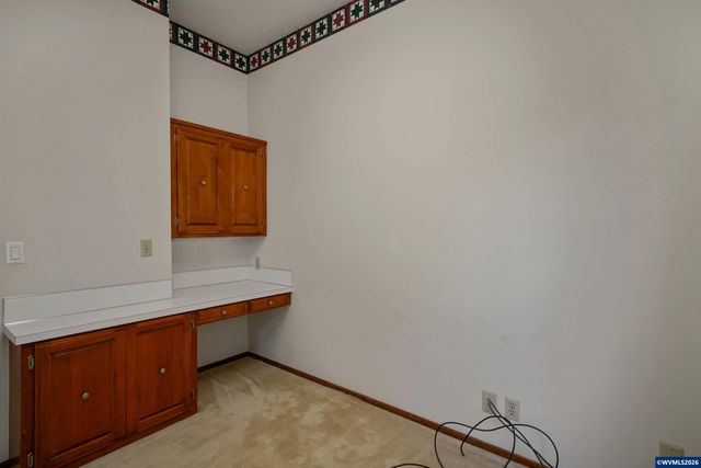 3794 East Nanitch Cir S, Salem, OR 97306