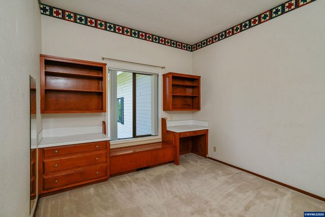 3794 East Nanitch Cir S, Salem, OR 97306