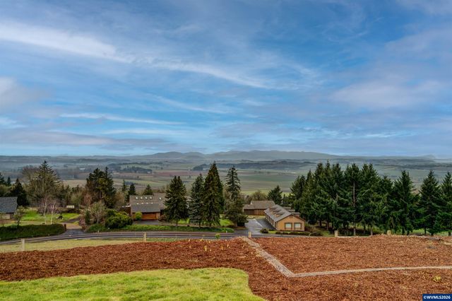 3794 East Nanitch Cir S, Salem, OR 97306