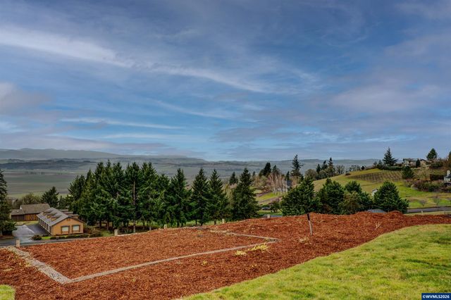 3794 East Nanitch Cir S, Salem, OR 97306