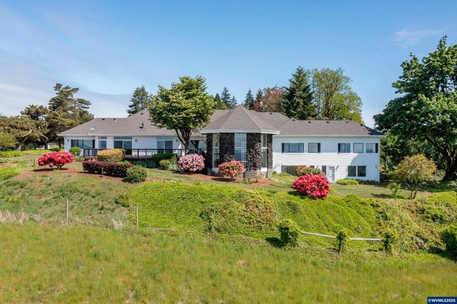 3794 East Nanitch Cir S, Salem, OR 97306