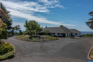 3794 East Nanitch Cir S, Salem, OR 97306