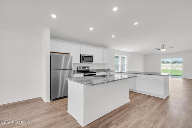 3242 MISSION OAK Place, Green Cove Springs, FL 32043