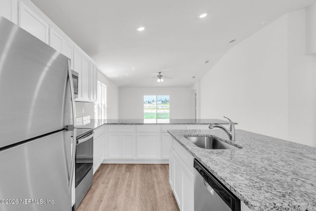 3242 MISSION OAK Place, Green Cove Springs, FL 32043