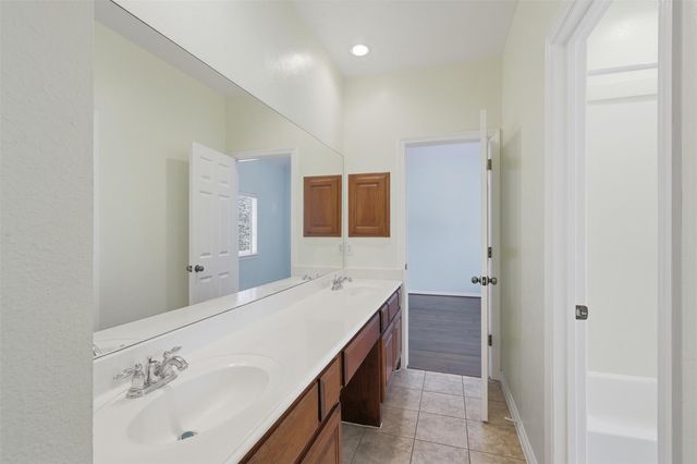 1906 Lake Grayson Drive, Katy, TX 77494