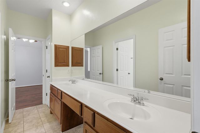 1906 Lake Grayson Drive, Katy, TX 77494