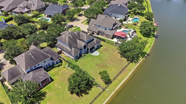 1906 Lake Grayson Drive, Katy, TX 77494