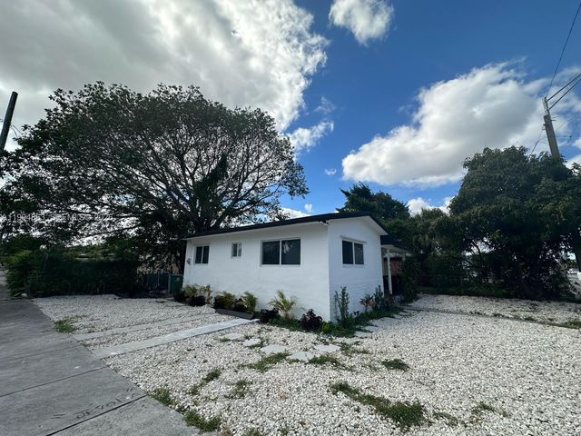 7460 NW 17th Ave, Miami, FL 33147