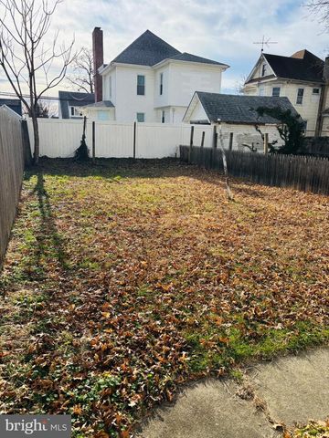 33 HIGH ST, Woodbury, NJ 08096