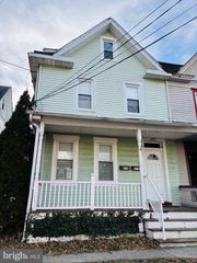 33 HIGH ST, Woodbury, NJ 08096