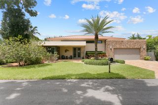 2701 NE 2nd Avenue, Wilton Manors, FL 33334