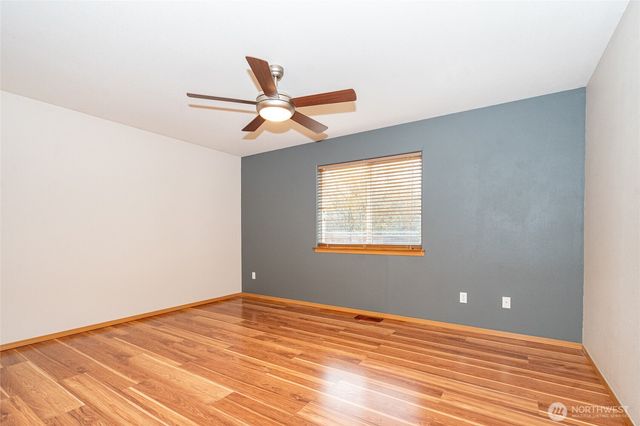 241 Parkside Loop, Napavine, WA 98565