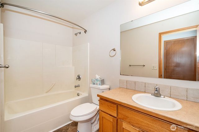 241 Parkside Loop, Napavine, WA 98565