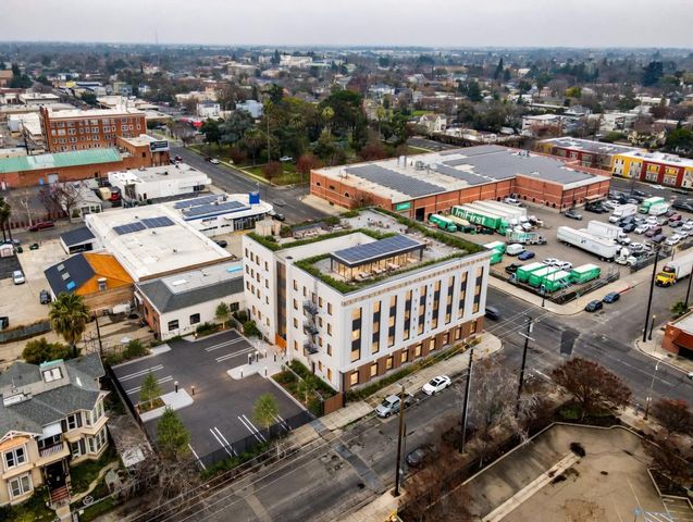 807 N El Dorado St, Stockton, CA 95202