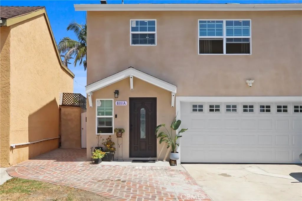 8111 Allengrove Street A, Downey, CA 90240